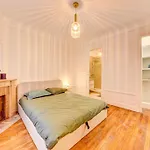 Paris Arc De Triomphe Charmant Appartement Renove