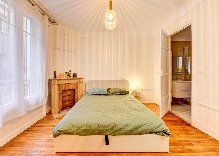 Paris Arc De Triomphe Charmant Appartement Renove